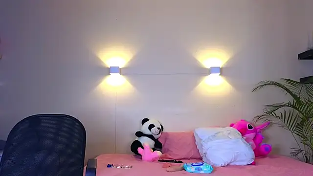  MaryAnn online show from April 14, 11:21 am