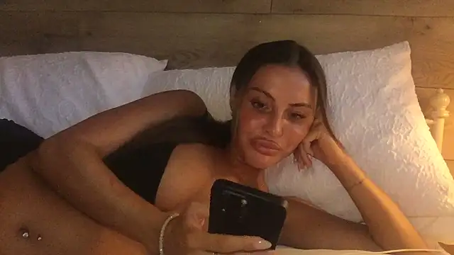 Selenaox online show from June 19, 8:01 pm