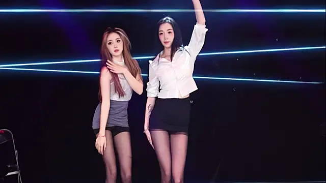 DZ-girl001 online show from April 14, 8:47 am