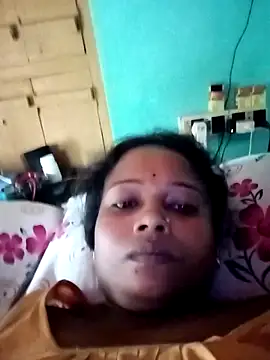 Sexy Stranger  online show from April 15, 1:50 am