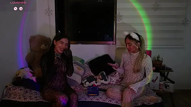 kissmybunny  online show from June 27, 5:19 am