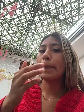 Kimmiebellarie online show from July 11, 1:22 pm