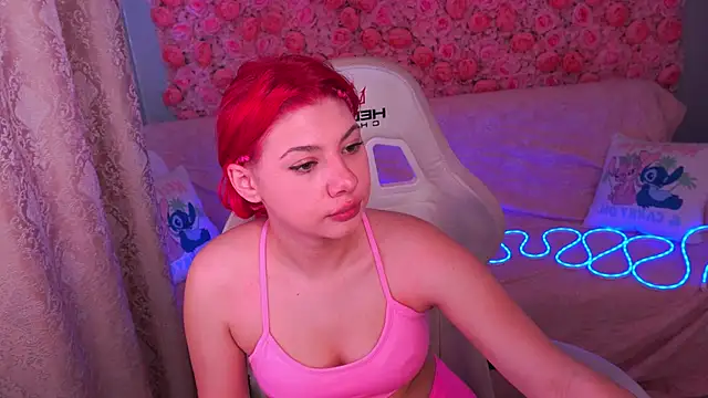 PinkyTrix online show from April 14, 1:11 pm