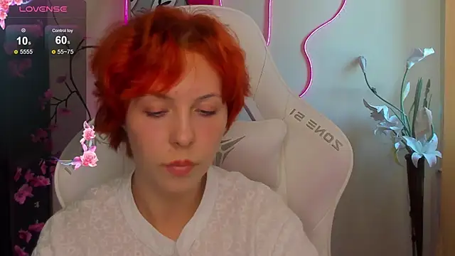 InfernoKitten online show from June 6, 7:03 am