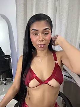 MauraGrayy online show from May 22, 11:47 pm