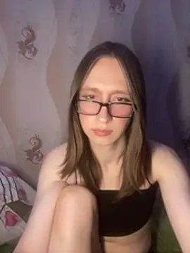 yullinka online show from April 16, 9:39 pm