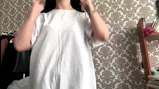 holoris online show from April 13, 10:16 am