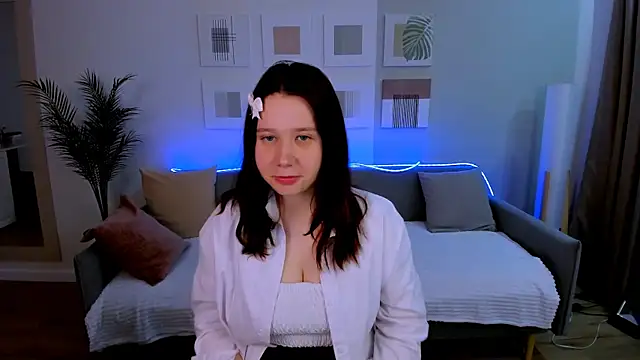 MooonlightSky online show from April 22, 7:05 am