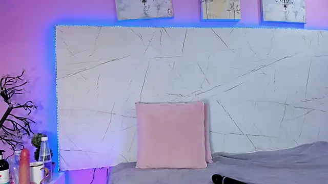 ALISSA SMITH  online show from May 4, 2:54 pm