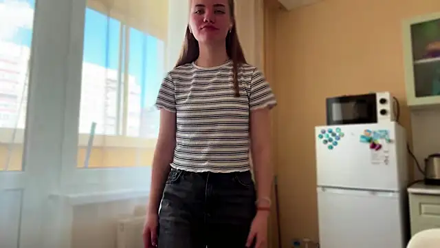 doana bebriti online show from April 15, 12:17 pm