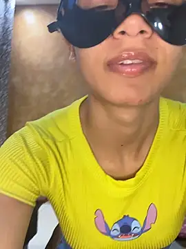 gabrielasausa30 online show from June 1, 10:54 pm