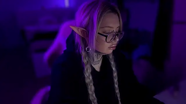 Chibiis online show from April 27, 6:27 pm