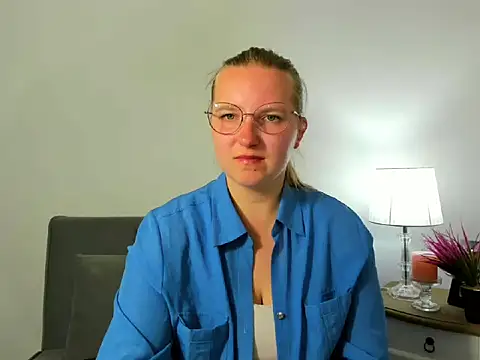 RoseTeacherX online show from April 29, 5:30 pm