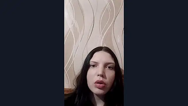 Crimson lady6 online show from April 15, 6:30 pm