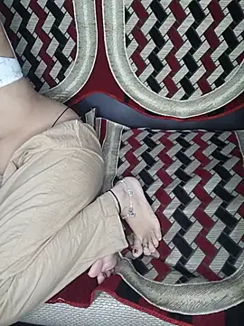 Sexy Hena 69 online show from July 10, 6:30 pm