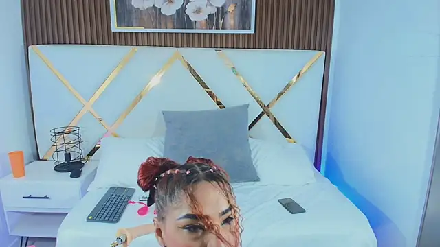 Mariana Martinez 1 online show from April 15, 9:15 pm