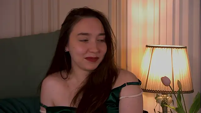 Suzaneey online show from May 31, 7:26 pm