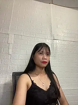 -Lucie-e online show from April 17, 7:54 am