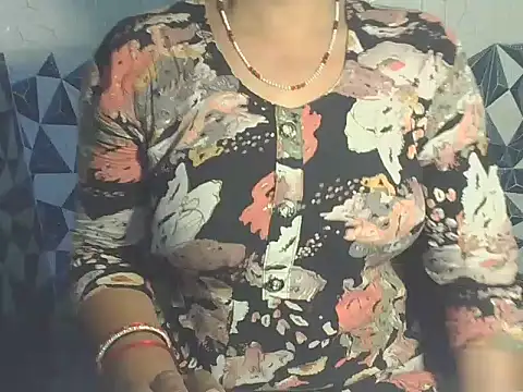 Hotty Bhabhi1 online show from May 7, 7:56 am