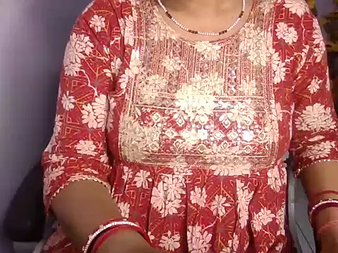 Hotty Bhabhi1 online show from April 28, 5:44 am