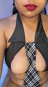 yamee   online show from June 20, 6:44 pm
