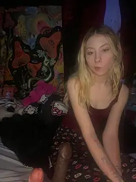Spoilmedaddy732 online show from June 12, 3:14 am