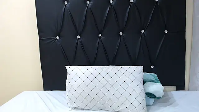 SexyBadGirl20 online show from June 15, 9:04 pm