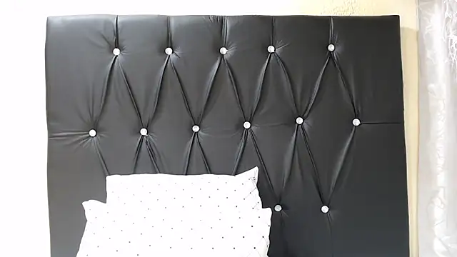 SexyBadGirl20 online show from April 25, 5:10 pm
