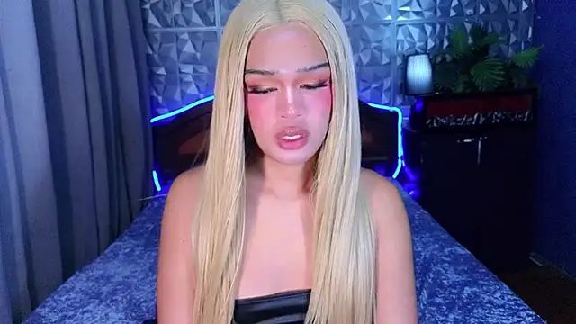 WhisperMyName Aubrey online show from June 7, 4:03 pm
