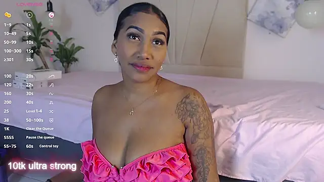 kristel lee  online show from April 25, 1:19 am