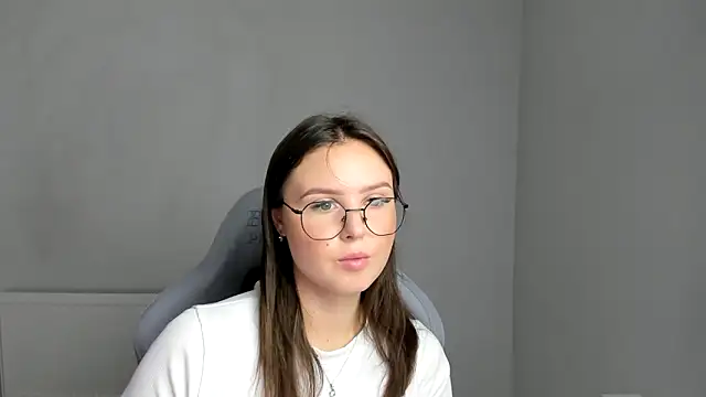 Regina cute  online show from July 2, 6:41 am