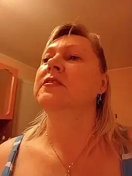 I amVeronicle online show from June 11, 2:03 pm