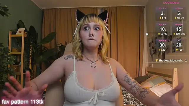 Emma Thomps online show from April 30, 5:40 pm