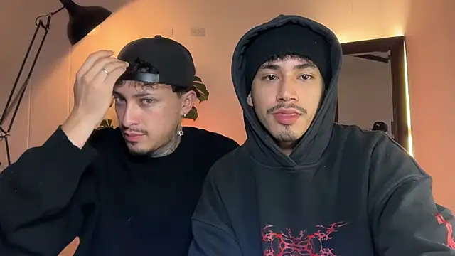 Noah and Steven online show from May 5, 2:14 am