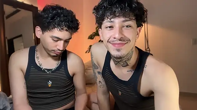 Noah and Steven online show from May 2, 12:03 am