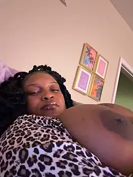 thedarkenchantress online show from April 28, 1:36 am