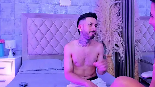 StevenAndLaura online show from May 10, 5:20 am