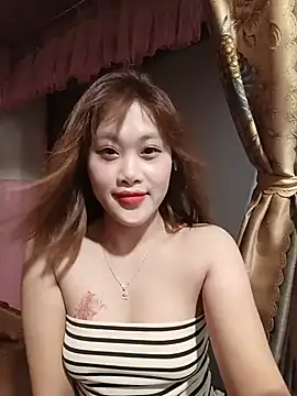 Ly-sexyy online show from May 30, 12:03 pm