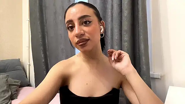 AngellaBarbini online show from April 27, 1:08 pm