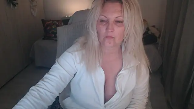 Divineblond online show from April 14, 12:43 am