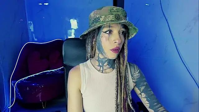 Lucy Doll8 online show from July 24, 10:28 pm
