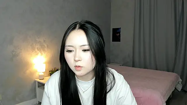 TeshaHeinsohn online show from April 25, 12:41 pm