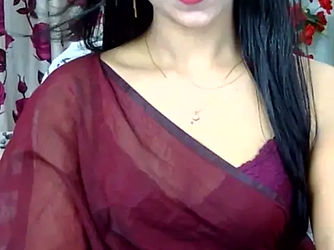 Alina Nur online show from May 18, 3:07 pm