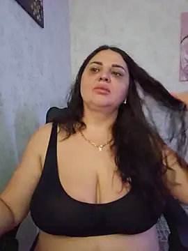 -CUTE-EVVIL- online show from July 16, 6:12 pm