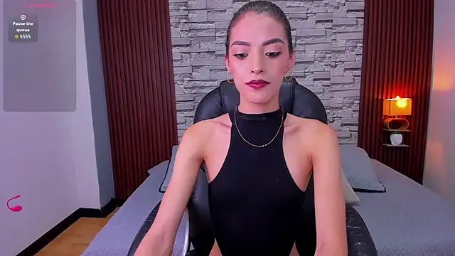 Veronica Black18 online show from July 17, 9:40 pm