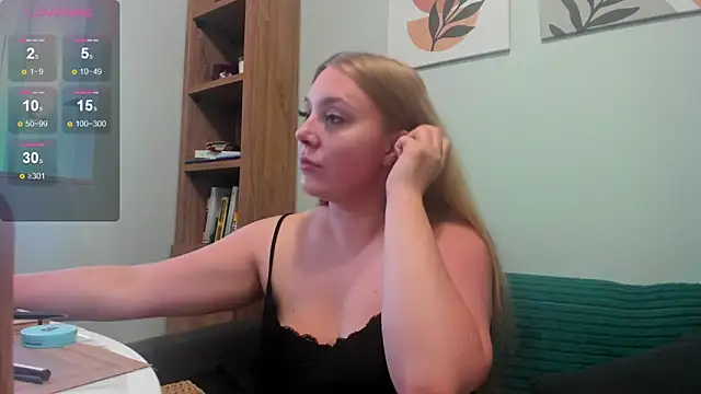 Malina2012web online show from June 3, 4:45 pm