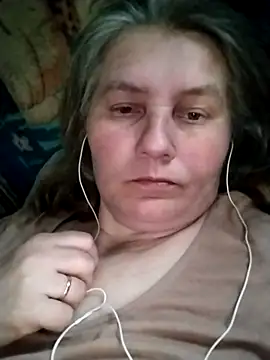 IrisMaris37 online show from May 3, 3:37 pm