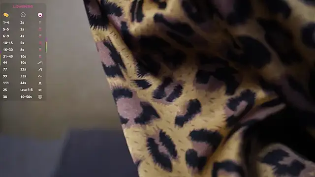 Miaisbeeach online show from April 29, 10:40 am