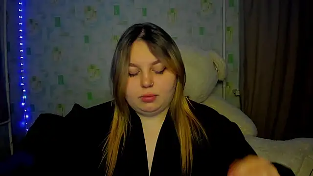 LillyHaigh online show from May 6, 1:09 am