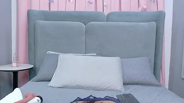Serenne  online show from April 29, 8:47 pm